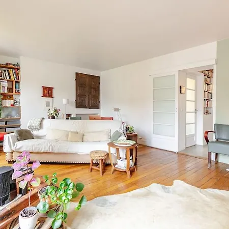 A Paradise Of Calm And Charm Parigi